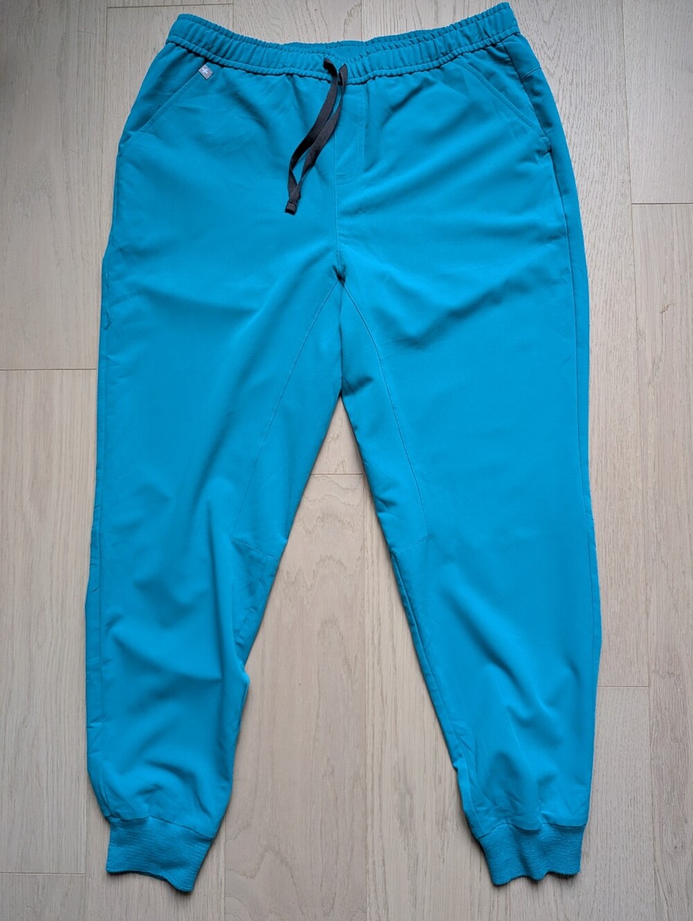 FIGS Technical Collection jogger scrub
